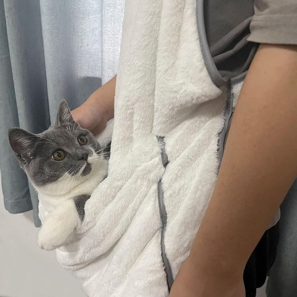 Warm Cozy Sling Carrier for lovable pets on Outdoor hanging out - Picture 10 of 10